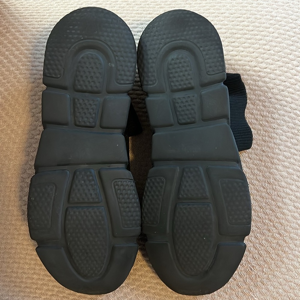 Balenciaga Speed Recycled Knit Sneakers - Picture 6 of 8